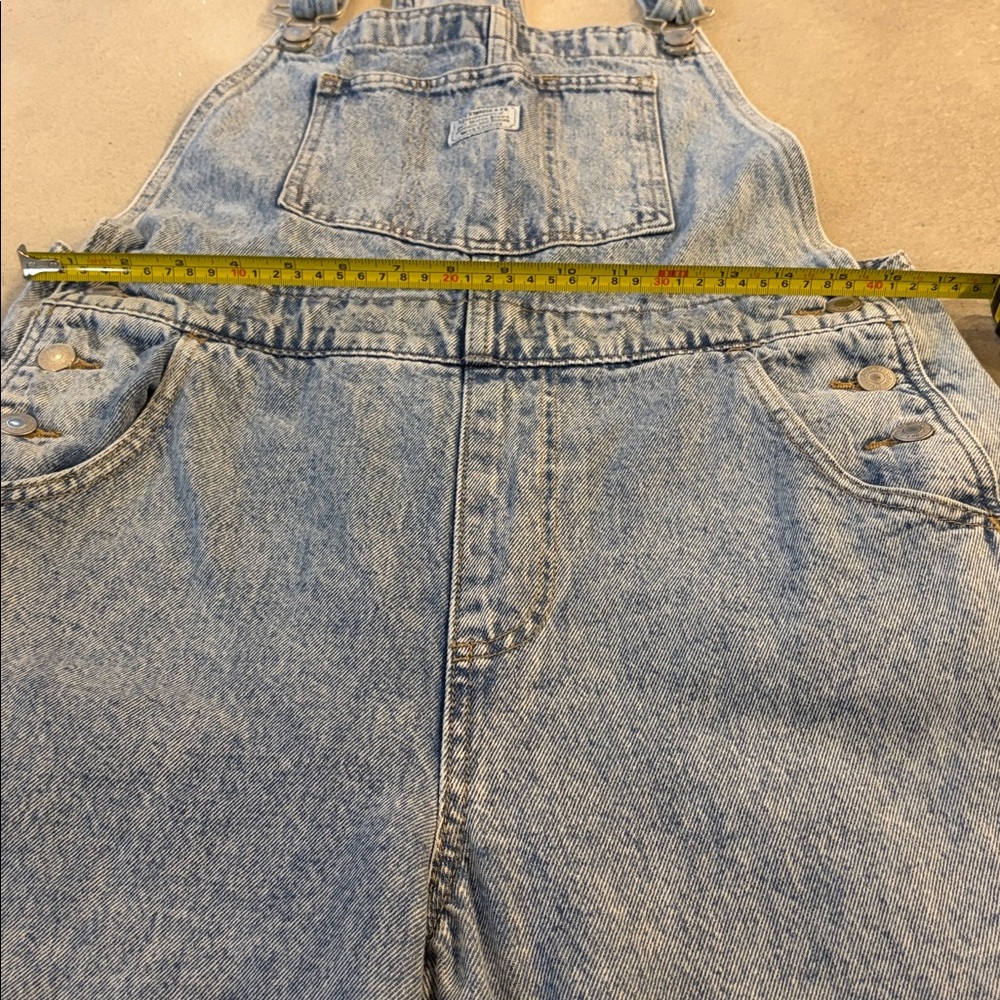 Levi's Classic Light Blue Denim Overalls - Picture 6 of 7